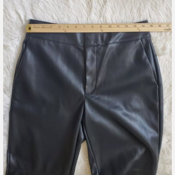 NWT Banana Republic Straight Leg Vegan Leather Trouser Pants Black Size 6 RT$100 - Picture 9 of 12